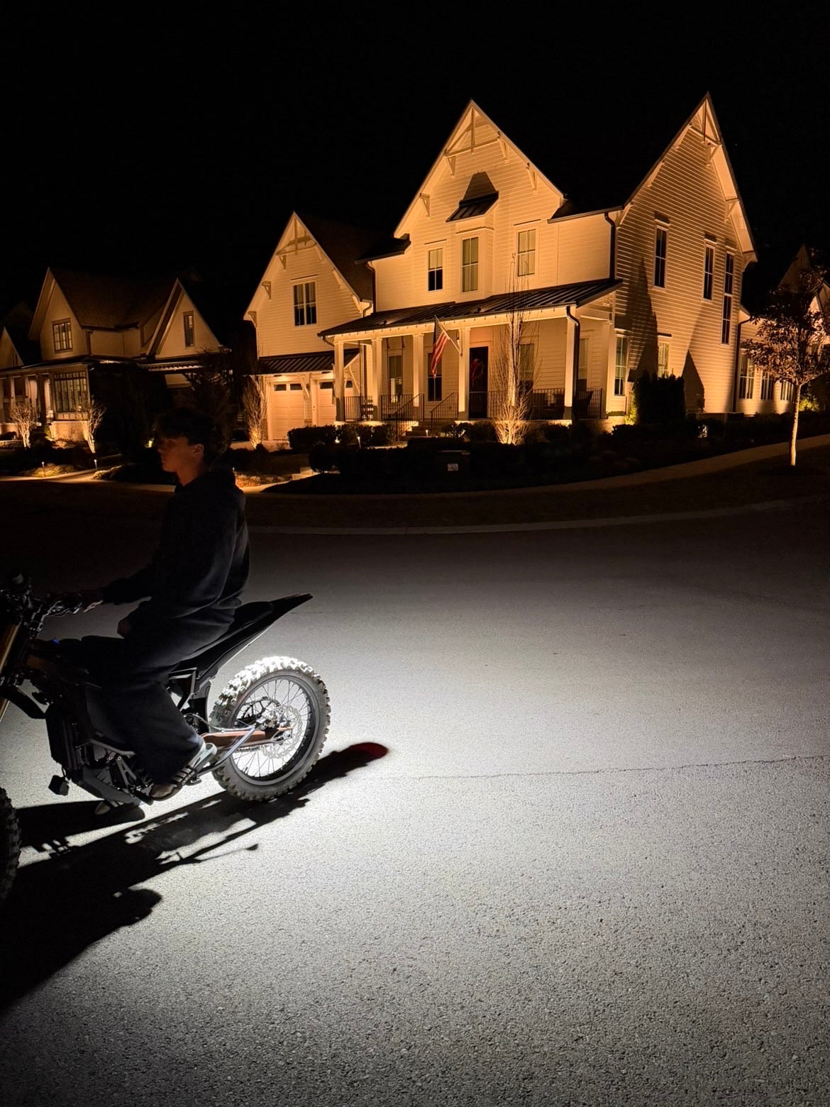 Dual Tail Light + Rocklight – Plug & Play for Ultra Bee