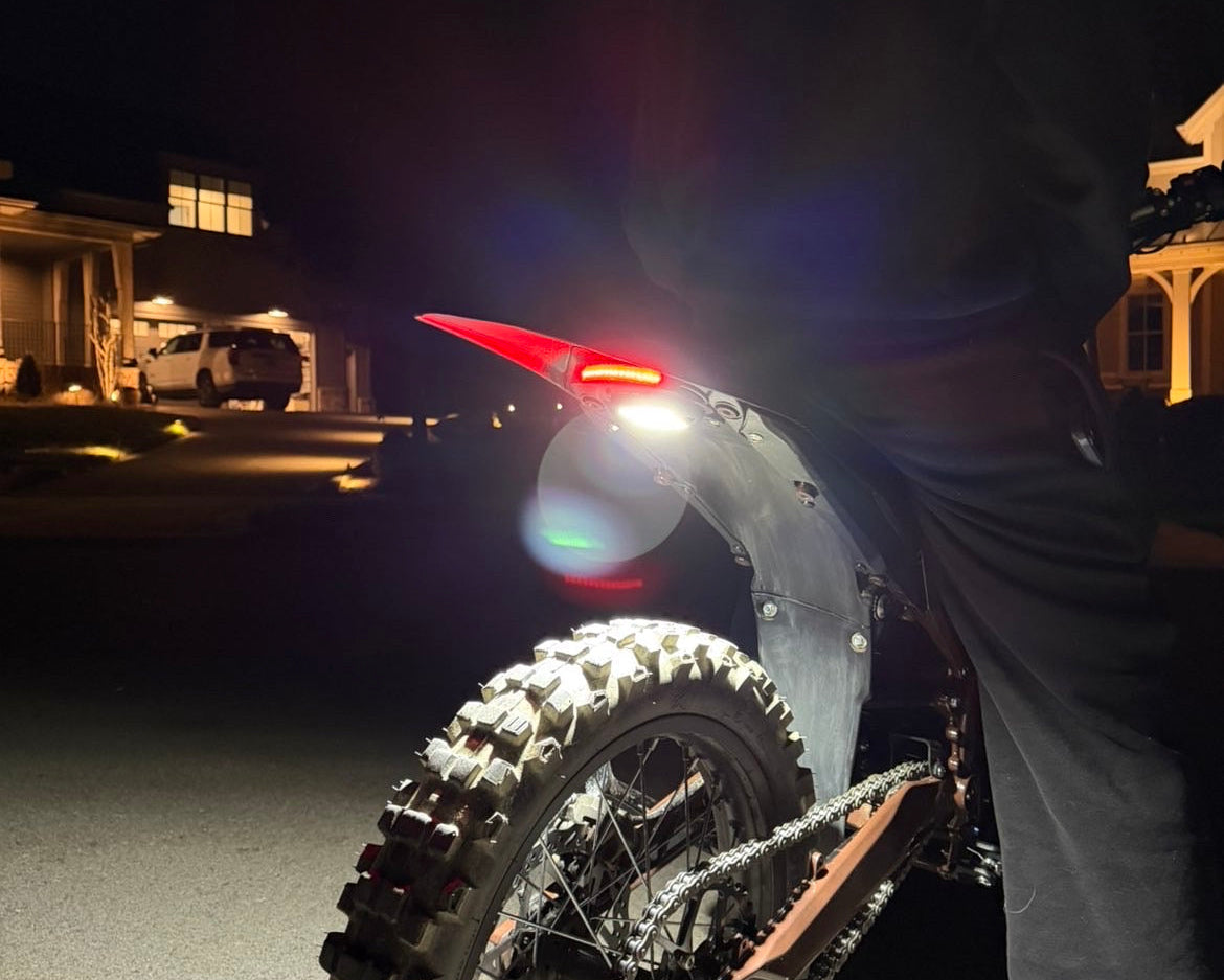 Dual Tail Light + Rocklight – Plug & Play for Ultra Bee